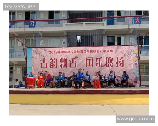 赞颂足球明星风采与古韵交融的诗意篇章 赞颂足球明星风采与古韵交融的诗意篇章