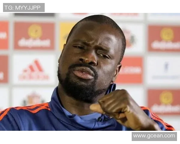 足球界震动哪位明星球员意外被俱乐部解约引发热议 足球界震动哪位明星球员意外被俱乐部解约引发热议