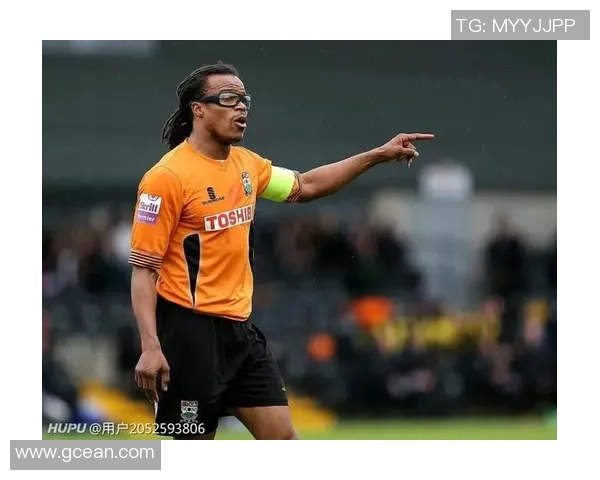 揭秘足球明星野猪的真实身份与传奇经历 揭秘足球明星野猪的真实身份与传奇经历