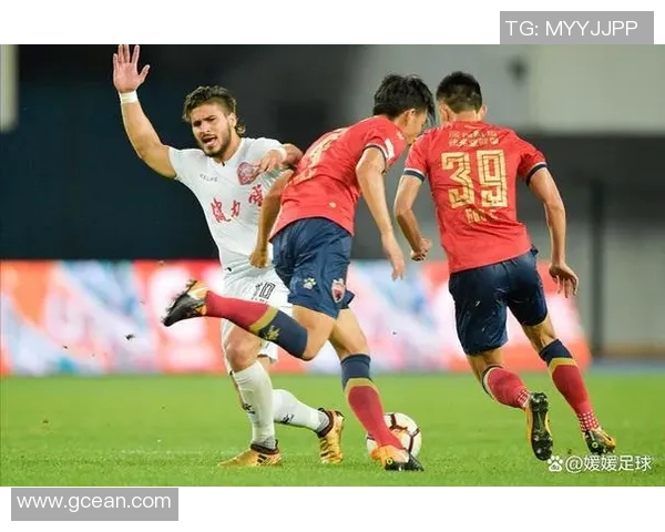 赛后分析成都篮球队与武汉篮球队的战术对决与表现评估