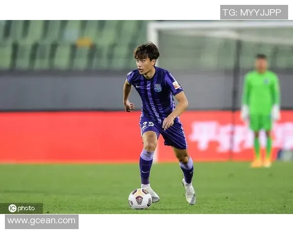 赛后分析:西安足球队与重庆足球队实力对比及比赛亮点总结 赛后分析:西安足球队与重庆足球队实力对比及比赛亮点总结