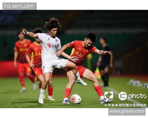 足球明星赛后采访精彩瞬间回顾与感悟分享